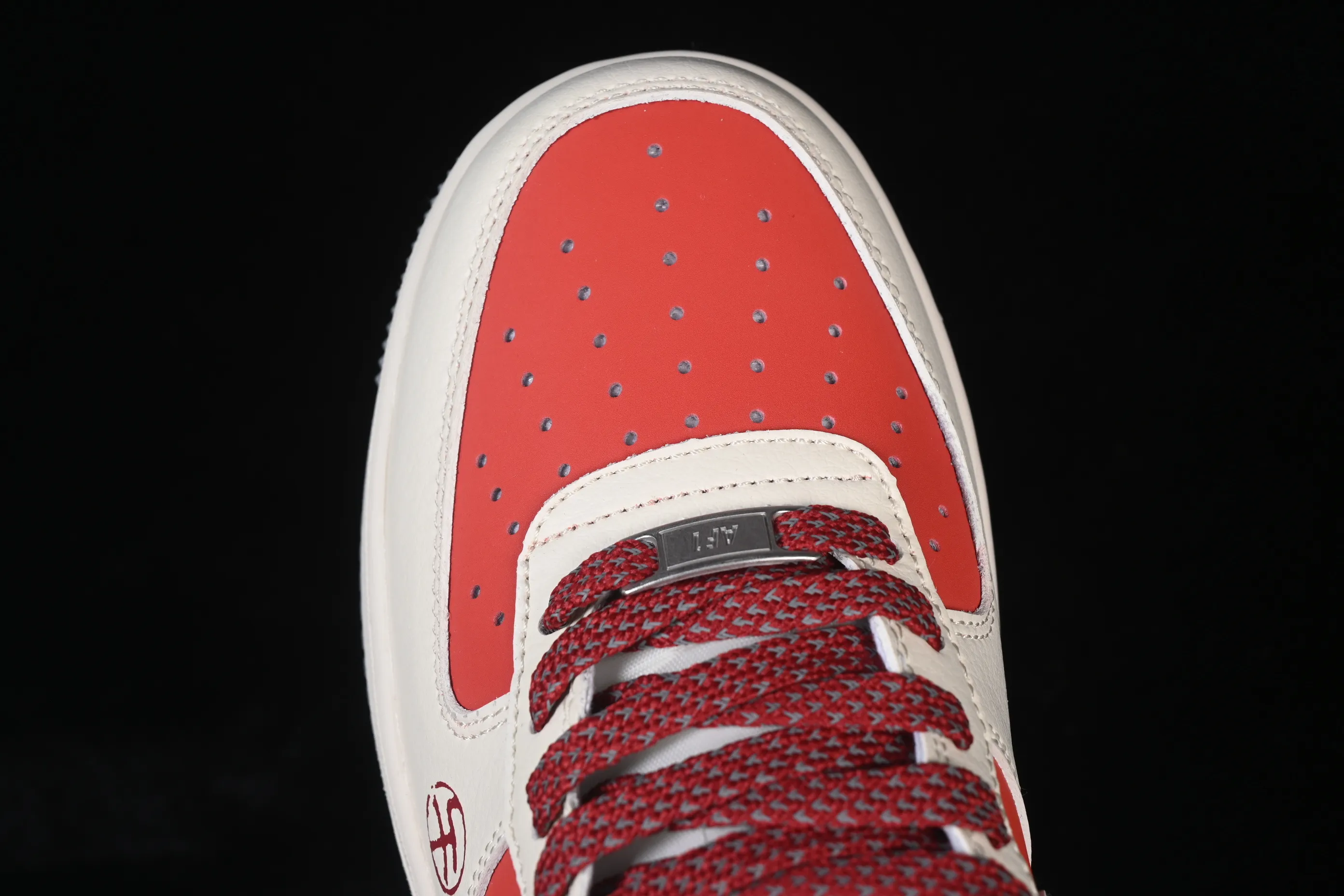 All categories Nk Air Force 1 Air Force series Nk Air Force 1 Low Air Force low-top Nike Air Force 1'07 Low Year of the Horse limited edition red and white contrast Air Force 1 low-top casual sneakers JP2026-151